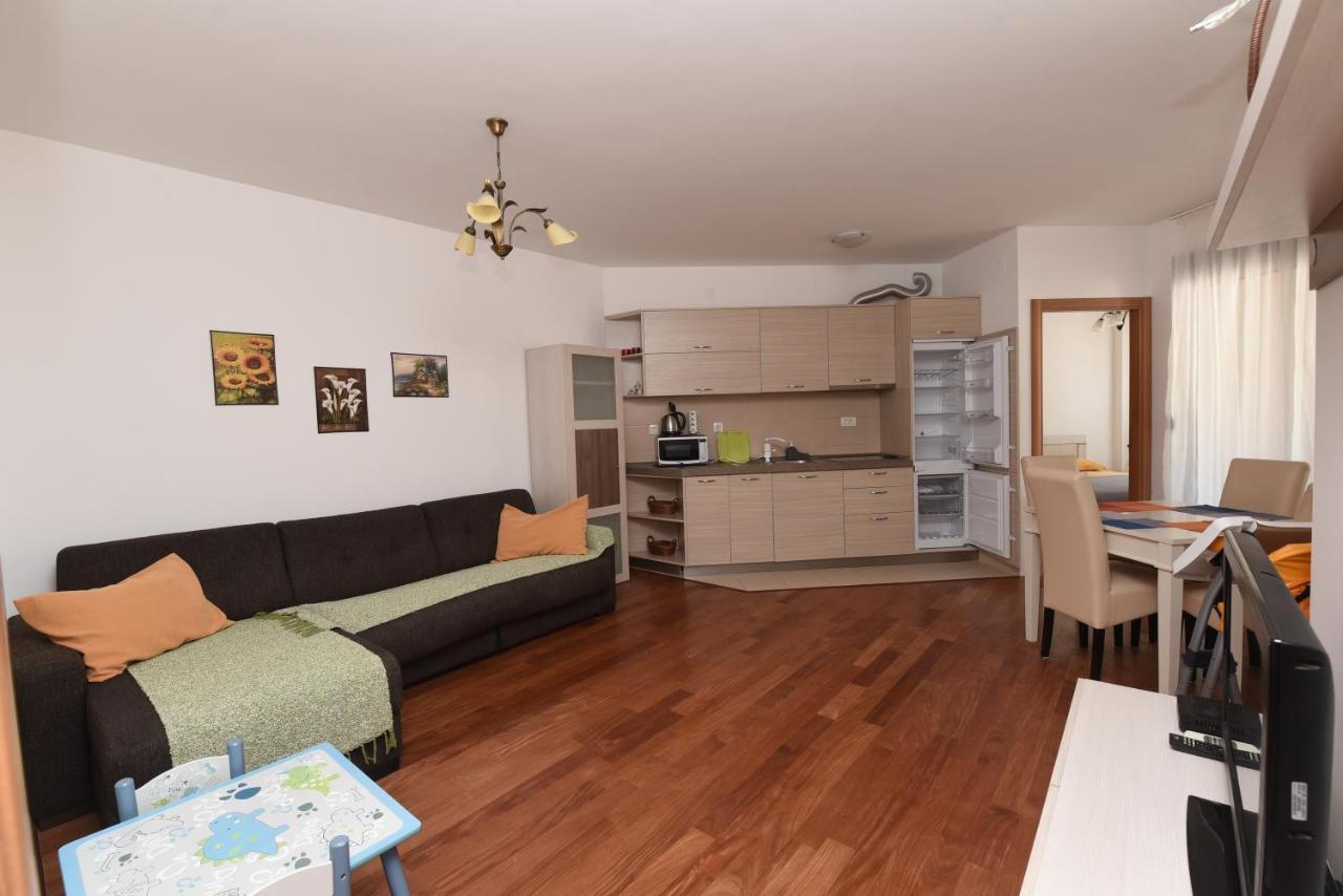 Apartamenti Enjoy Leilighet Petrovac Eksteriør bilde