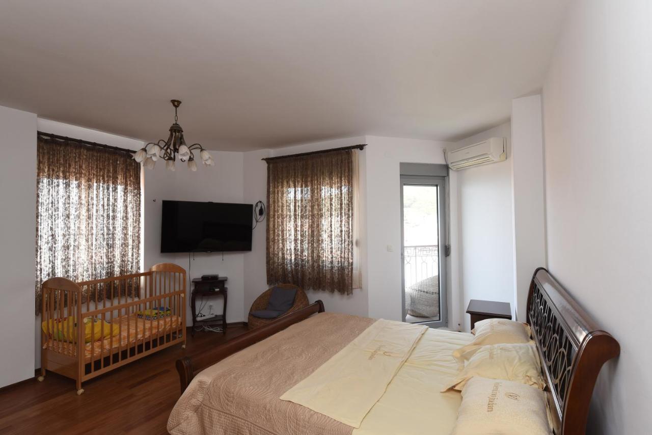 Apartamenti Enjoy Leilighet Petrovac Eksteriør bilde