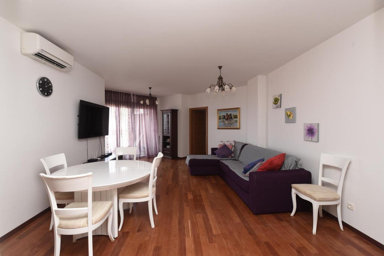 Apartamenti Enjoy Leilighet Petrovac Eksteriør bilde